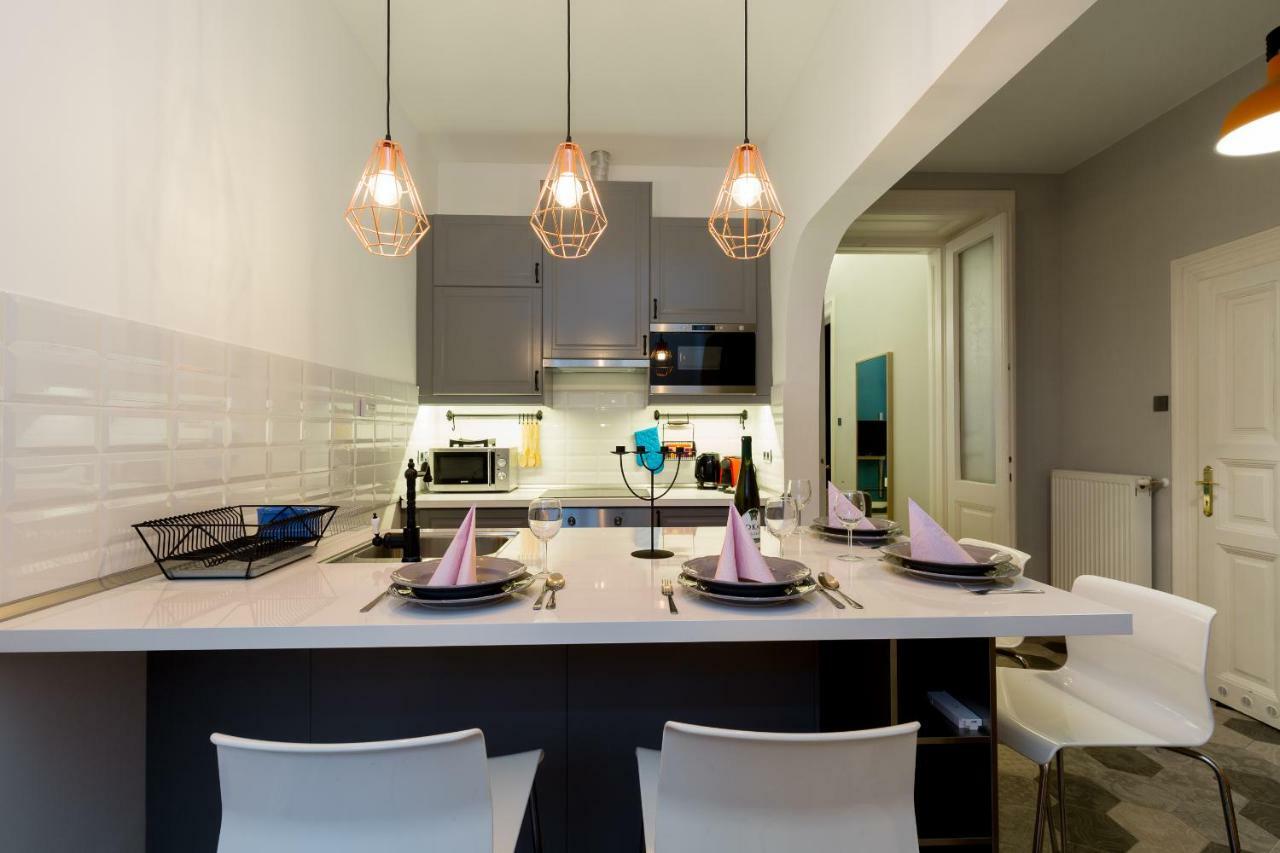 Luxury Twin 1-Bedroom In Kazinczy Street Будапеща Екстериор снимка